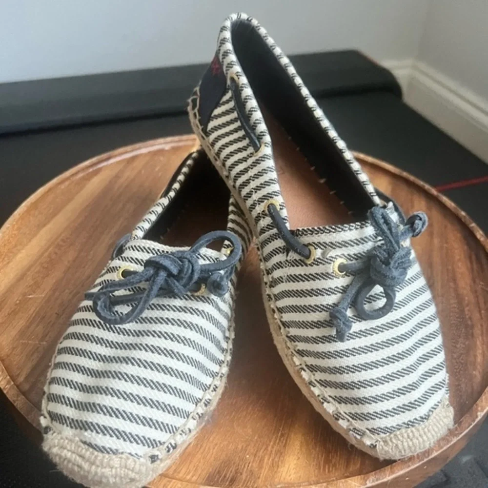 Sperry's Top‎ Sider Blue/White Stripe Loafer 7.5M